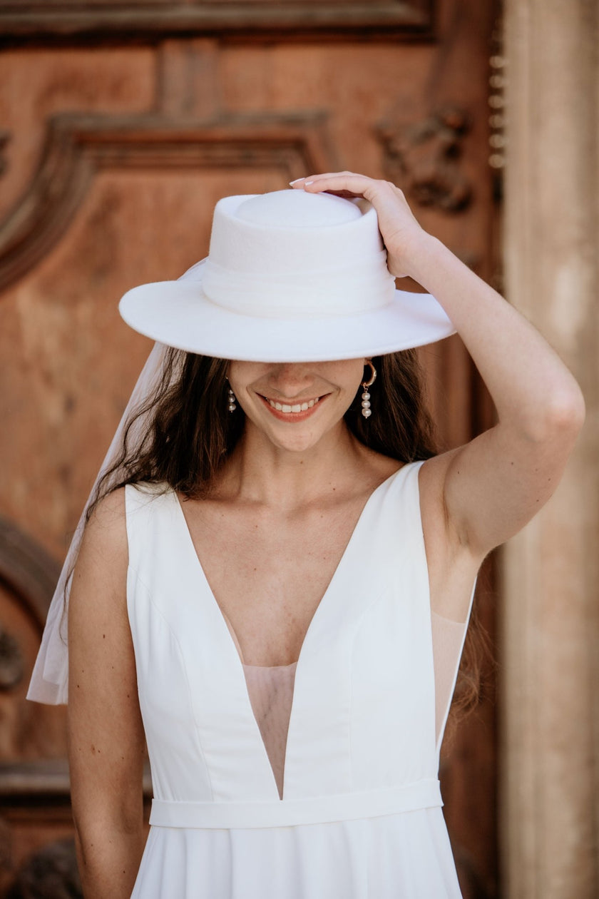 Alba - Hat - Madame a dit OUI