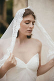 Constance - Veil - Madame a dit OUI
