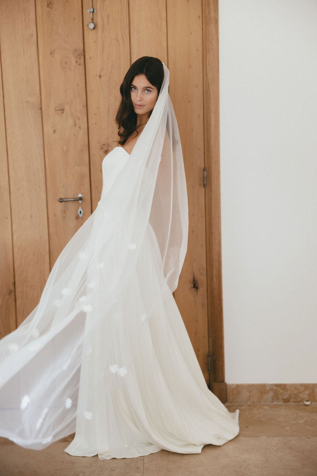 Madeleine - Veil - Madame a dit OUI