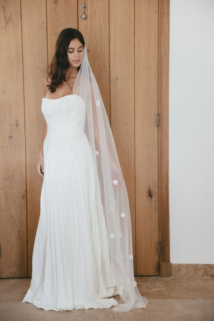Madeleine - Veil - Madame a dit OUI